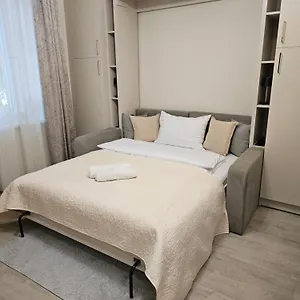 Dani Lux By Mital Apartman