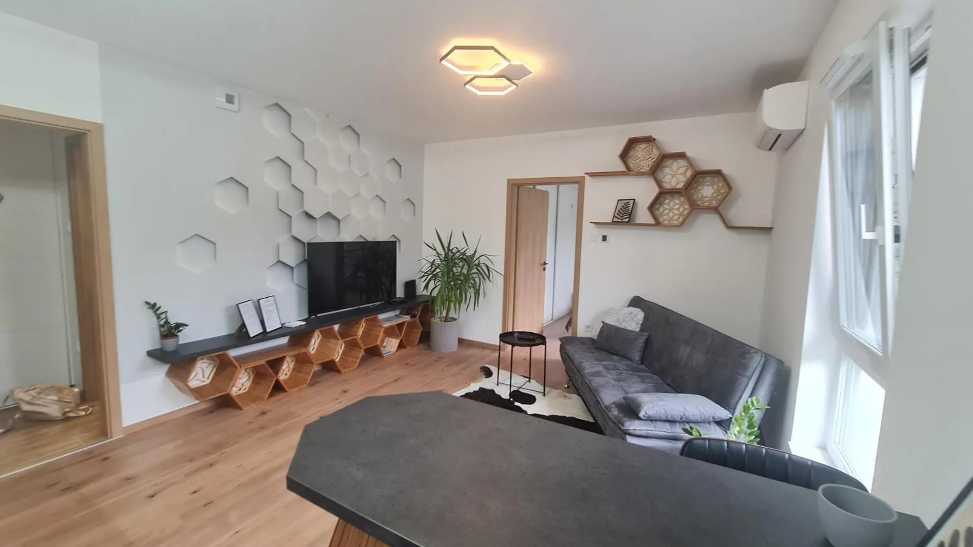 Hexagon Apartman Szeged Hungary